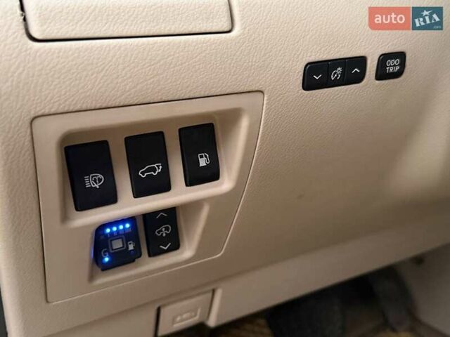 Белый Лексус РХ, объемом двигателя 3.46 л и пробегом 277 тыс. км за 15500 $, фото 37 на Automoto.ua