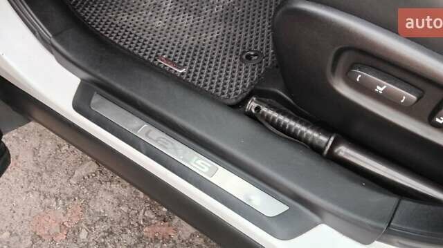 Белый Лексус РХ, объемом двигателя 3.46 л и пробегом 236 тыс. км за 19500 $, фото 68 на Automoto.ua