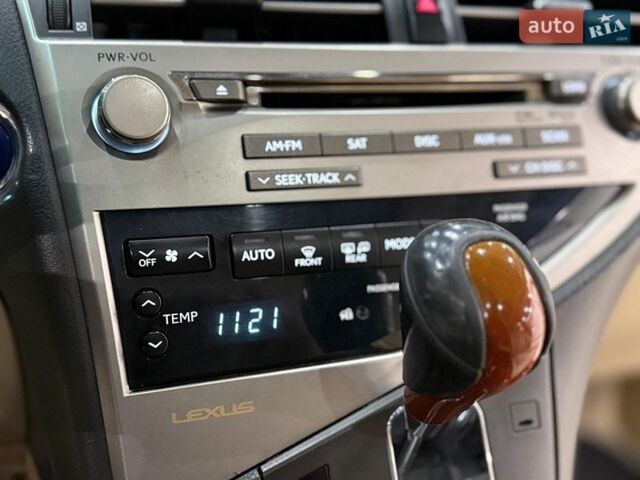 Белый Лексус РХ, объемом двигателя 3.46 л и пробегом 140 тыс. км за 17999 $, фото 85 на Automoto.ua