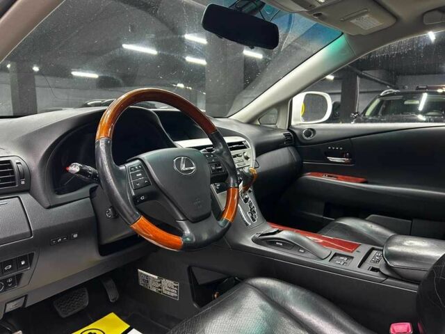 Белый Лексус РХ, объемом двигателя 3.5 л и пробегом 159 тыс. км за 16600 $, фото 9 на Automoto.ua