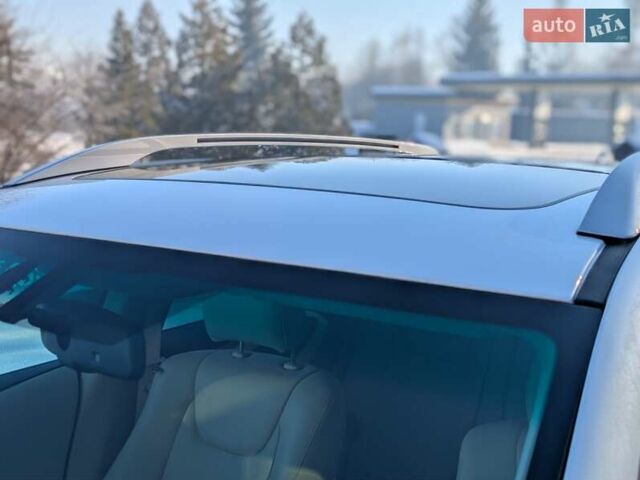 Белый Лексус РХ, объемом двигателя 3.5 л и пробегом 212 тыс. км за 16700 $, фото 14 на Automoto.ua