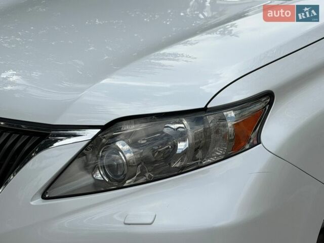 Білий Лексус РХ, об'ємом двигуна 3.46 л та пробігом 250 тис. км за 15999 $, фото 2 на Automoto.ua