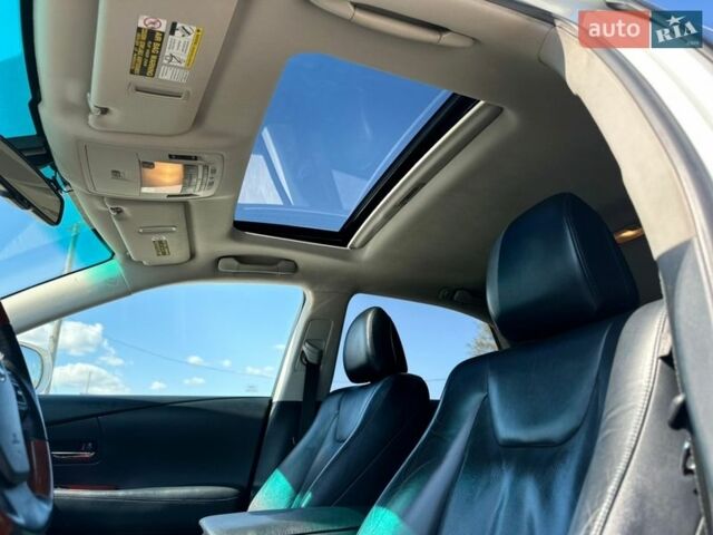 Білий Лексус РХ, об'ємом двигуна 3.46 л та пробігом 123 тис. км за 18500 $, фото 16 на Automoto.ua