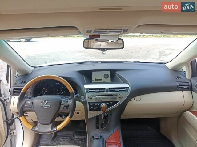 Белый Лексус РХ, объемом двигателя 3.46 л и пробегом 174 тыс. км за 15500 $, фото 15 на Automoto.ua