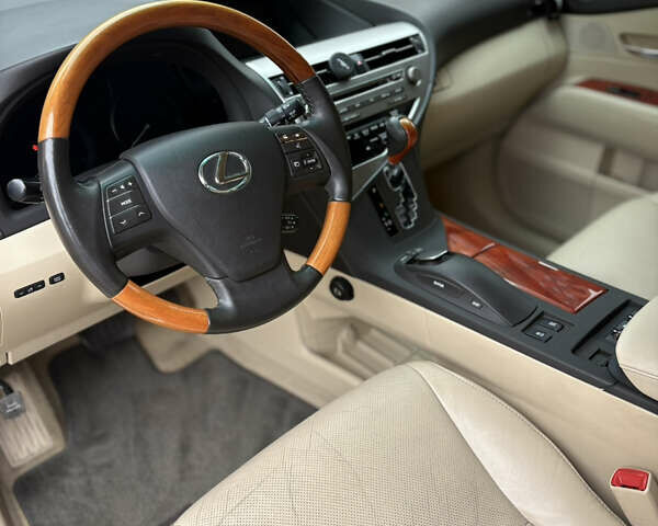Белый Лексус РХ, объемом двигателя 3.46 л и пробегом 115 тыс. км за 21000 $, фото 11 на Automoto.ua