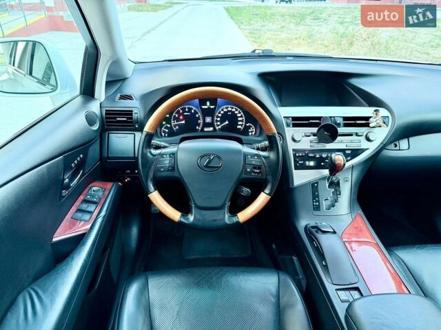 Белый Лексус РХ, объемом двигателя 3.5 л и пробегом 157 тыс. км за 14990 $, фото 33 на Automoto.ua
