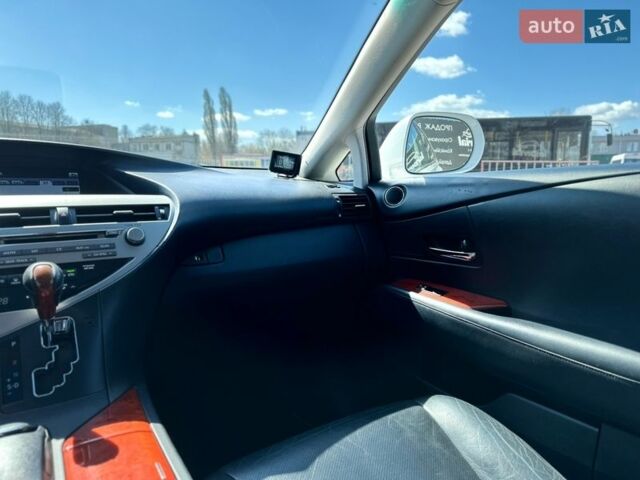 Белый Лексус РХ, объемом двигателя 3.46 л и пробегом 123 тыс. км за 18500 $, фото 22 на Automoto.ua
