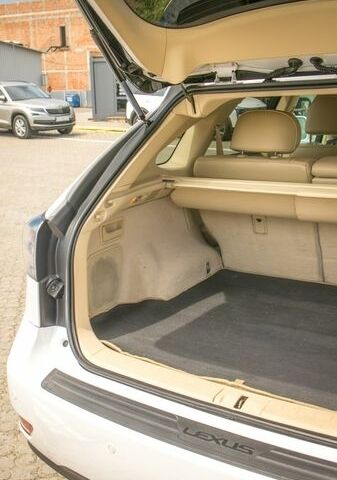 Белый Лексус РХ, объемом двигателя 3.46 л и пробегом 200 тыс. км за 20000 $, фото 11 на Automoto.ua