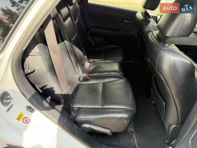 Білий Лексус РХ, об'ємом двигуна 3.46 л та пробігом 250 тис. км за 15999 $, фото 62 на Automoto.ua