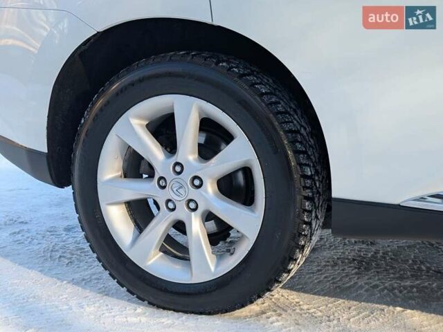 Белый Лексус РХ, объемом двигателя 3.5 л и пробегом 212 тыс. км за 16700 $, фото 40 на Automoto.ua
