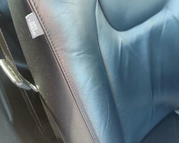 Белый Лексус РХ, объемом двигателя 3.46 л и пробегом 186 тыс. км за 18000 $, фото 2 на Automoto.ua