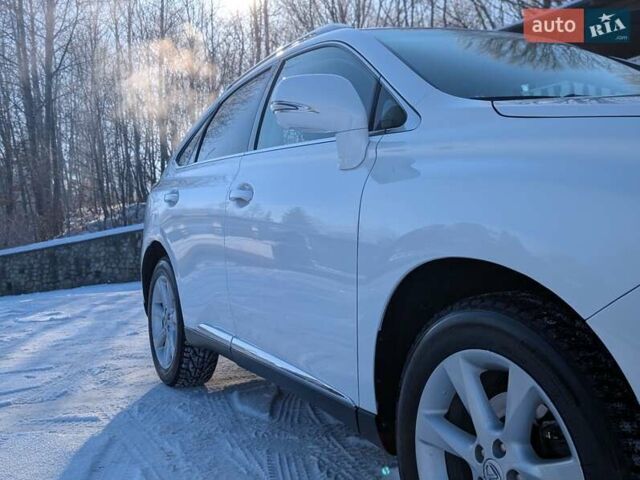 Белый Лексус РХ, объемом двигателя 3.5 л и пробегом 212 тыс. км за 16700 $, фото 24 на Automoto.ua