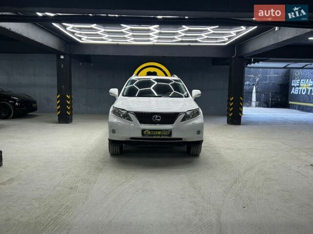 Белый Лексус РХ, объемом двигателя 3.46 л и пробегом 159 тыс. км за 16600 $, фото 3 на Automoto.ua