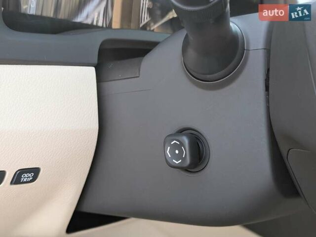 Белый Лексус РХ, объемом двигателя 3.5 л и пробегом 212 тыс. км за 16700 $, фото 88 на Automoto.ua