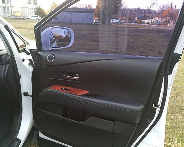 Белый Лексус РХ, объемом двигателя 3.46 л и пробегом 198 тыс. км за 17000 $, фото 8 на Automoto.ua