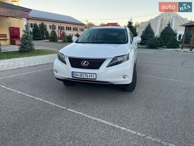 Белый Лексус РХ, объемом двигателя 3.46 л и пробегом 175 тыс. км за 15300 $, фото 2 на Automoto.ua