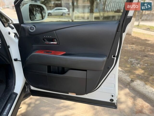 Білий Лексус РХ, об'ємом двигуна 3.46 л та пробігом 250 тис. км за 15999 $, фото 64 на Automoto.ua