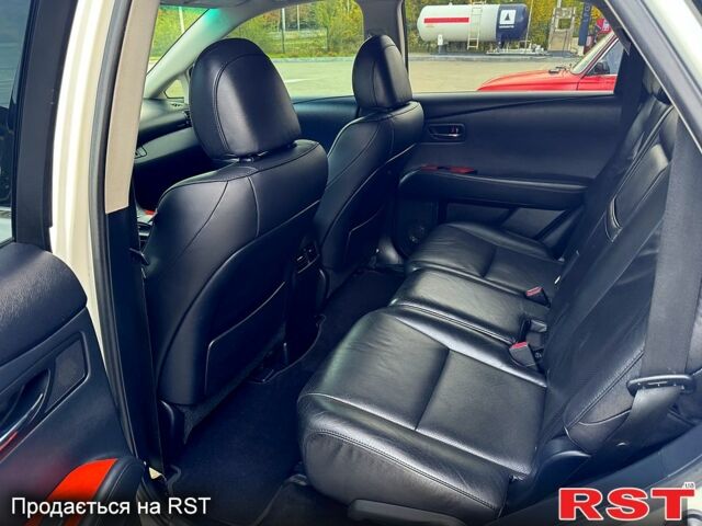 Белый Лексус РХ, объемом двигателя 3.5 л и пробегом 162 тыс. км за 17900 $, фото 8 на Automoto.ua