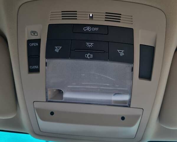 Белый Лексус РХ, объемом двигателя 3.5 л и пробегом 59 тыс. км за 21990 $, фото 25 на Automoto.ua