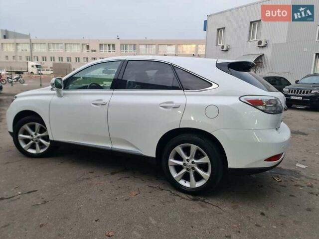 Белый Лексус РХ, объемом двигателя 3.5 л и пробегом 59 тыс. км за 21990 $, фото 2 на Automoto.ua