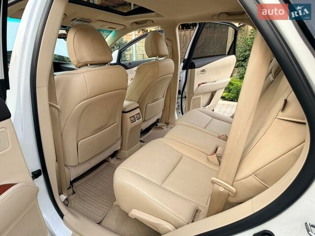 Белый Лексус РХ, объемом двигателя 3.5 л и пробегом 103 тыс. км за 18700 $, фото 72 на Automoto.ua