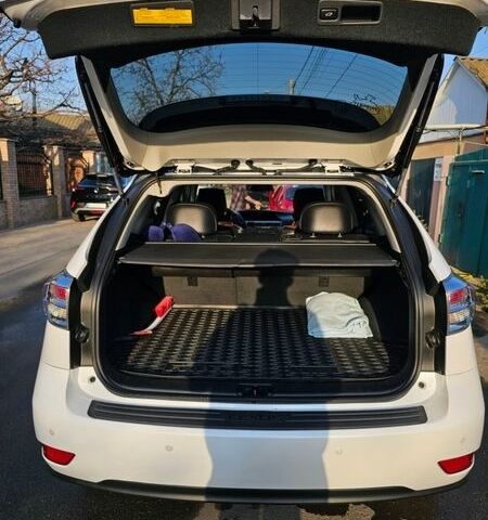 Білий Лексус РХ, об'ємом двигуна 3.46 л та пробігом 100 тис. км за 19000 $, фото 17 на Automoto.ua