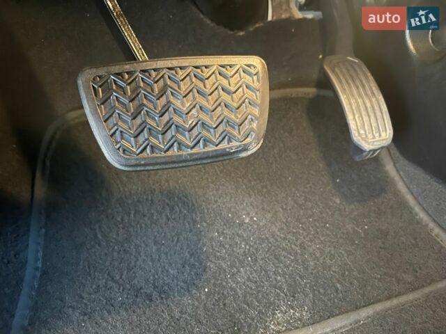 Білий Лексус РХ, об'ємом двигуна 3.46 л та пробігом 168 тис. км за 21000 $, фото 7 на Automoto.ua