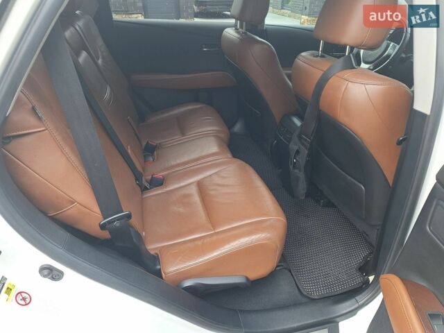 Білий Лексус РХ, об'ємом двигуна 3.5 л та пробігом 224 тис. км за 15900 $, фото 13 на Automoto.ua