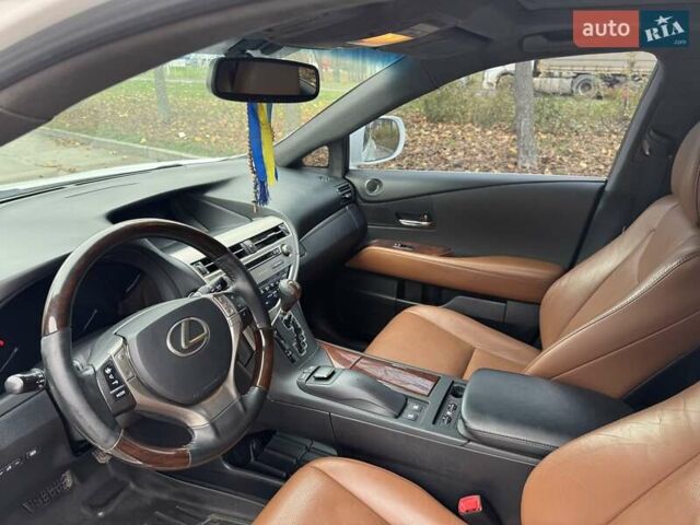 Белый Лексус РХ, объемом двигателя 3.46 л и пробегом 198 тыс. км за 19200 $, фото 23 на Automoto.ua