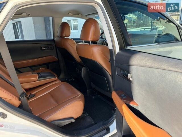 Белый Лексус РХ, объемом двигателя 3.46 л и пробегом 278 тыс. км за 21400 $, фото 15 на Automoto.ua