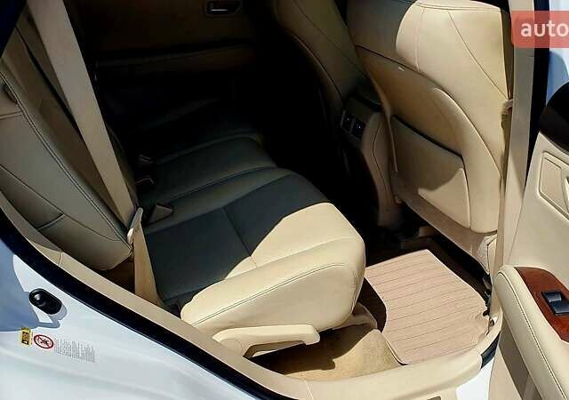 Белый Лексус РХ, объемом двигателя 3.5 л и пробегом 193 тыс. км за 21900 $, фото 17 на Automoto.ua