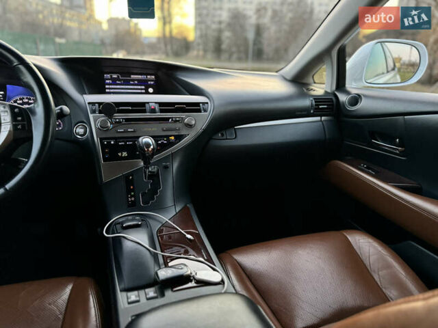 Белый Лексус РХ, объемом двигателя 3.46 л и пробегом 266 тыс. км за 21500 $, фото 21 на Automoto.ua