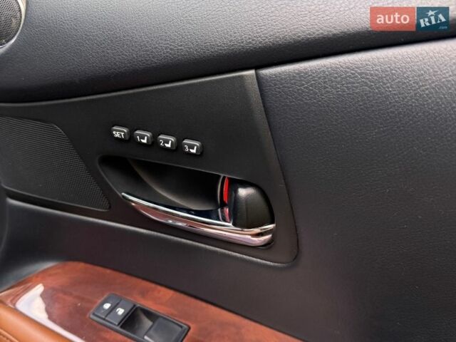 Белый Лексус РХ, объемом двигателя 3.46 л и пробегом 230 тыс. км за 19000 $, фото 23 на Automoto.ua