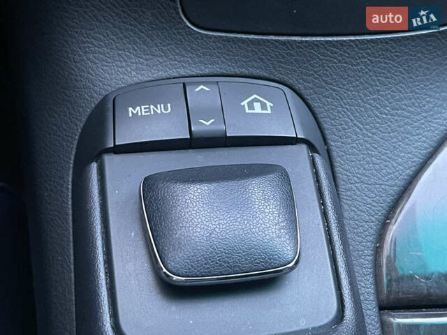 Білий Лексус РХ, об'ємом двигуна 3.46 л та пробігом 162 тис. км за 18900 $, фото 23 на Automoto.ua