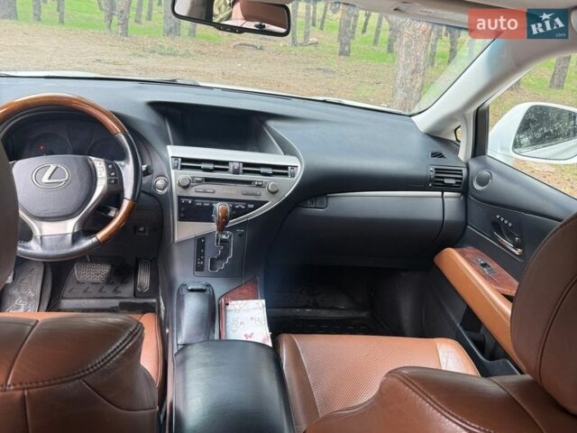 Белый Лексус РХ, объемом двигателя 3.46 л и пробегом 230 тыс. км за 19000 $, фото 12 на Automoto.ua