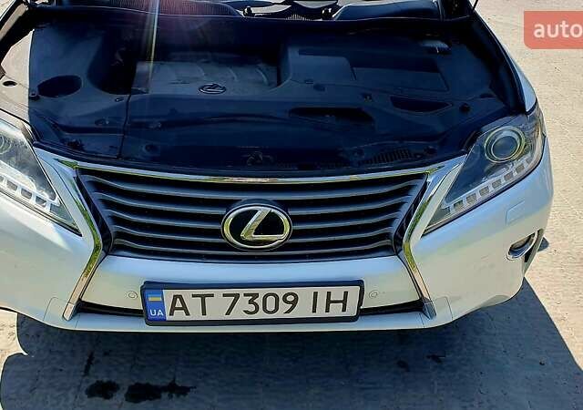 Белый Лексус РХ, объемом двигателя 3.5 л и пробегом 193 тыс. км за 21900 $, фото 2 на Automoto.ua