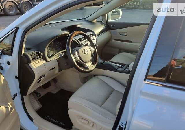 Білий Лексус РХ, об'ємом двигуна 3.5 л та пробігом 193 тис. км за 20000 $, фото 44 на Automoto.ua