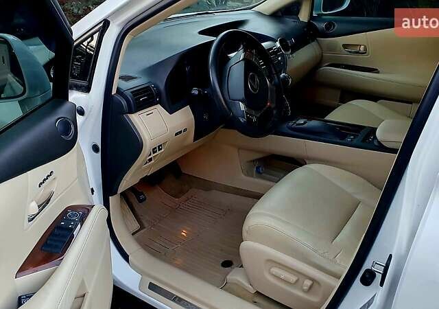 Белый Лексус РХ, объемом двигателя 3.5 л и пробегом 193 тыс. км за 21900 $, фото 34 на Automoto.ua