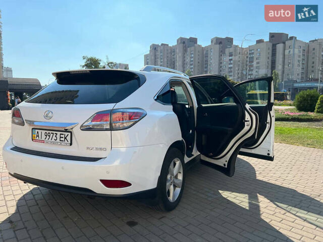 Белый Лексус РХ, объемом двигателя 3.46 л и пробегом 157 тыс. км за 24000 $, фото 4 на Automoto.ua