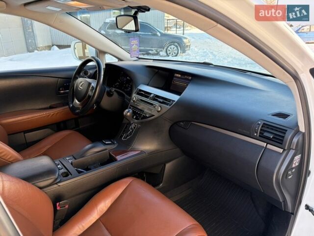 Белый Лексус РХ, объемом двигателя 3.46 л и пробегом 278 тыс. км за 21400 $, фото 17 на Automoto.ua