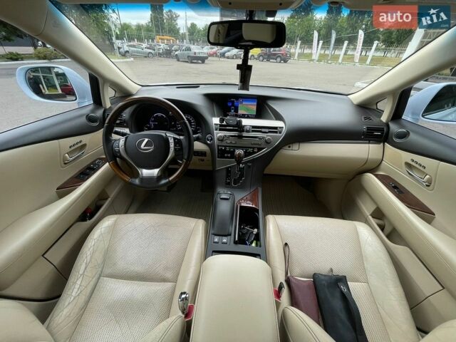 Белый Лексус РХ, объемом двигателя 3.46 л и пробегом 121 тыс. км за 25000 $, фото 14 на Automoto.ua
