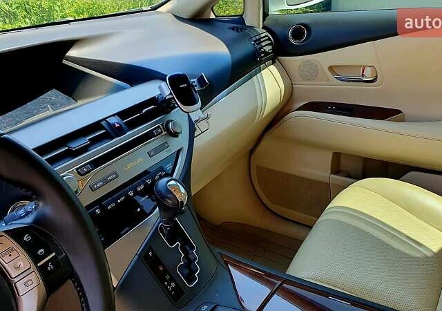 Белый Лексус РХ, объемом двигателя 3.5 л и пробегом 193 тыс. км за 21900 $, фото 6 на Automoto.ua