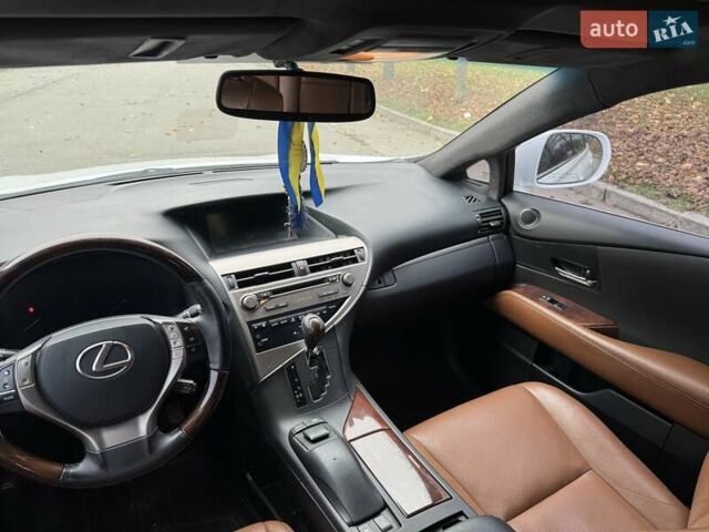 Белый Лексус РХ, объемом двигателя 3.46 л и пробегом 198 тыс. км за 19200 $, фото 21 на Automoto.ua