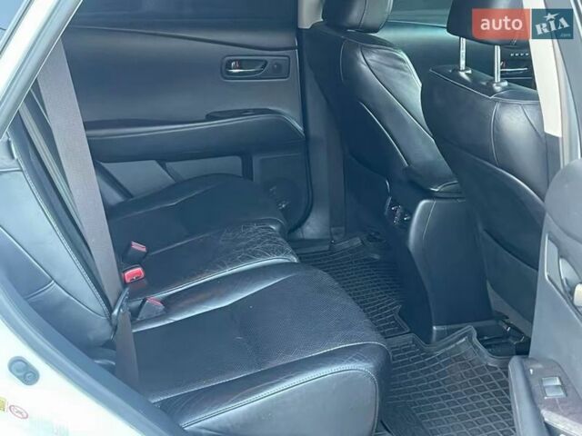 Білий Лексус РХ, об'ємом двигуна 3.46 л та пробігом 162 тис. км за 19000 $, фото 14 на Automoto.ua