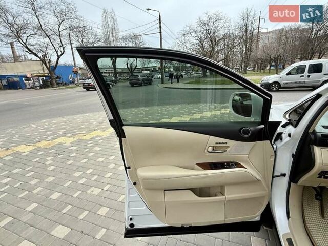 Белый Лексус РХ, объемом двигателя 3.46 л и пробегом 240 тыс. км за 18800 $, фото 36 на Automoto.ua
