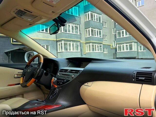 Белый Лексус РХ, объемом двигателя 3.5 л и пробегом 160 тыс. км за 15999 $, фото 11 на Automoto.ua