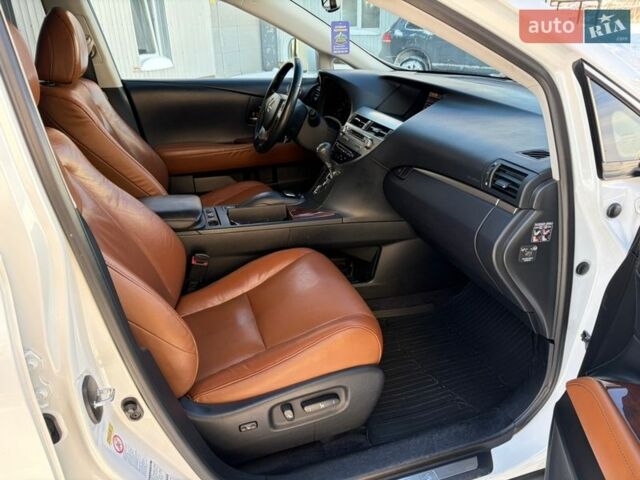 Белый Лексус РХ, объемом двигателя 3.46 л и пробегом 278 тыс. км за 21400 $, фото 14 на Automoto.ua