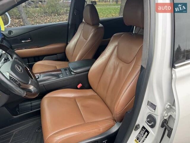 Белый Лексус РХ, объемом двигателя 3.46 л и пробегом 198 тыс. км за 19200 $, фото 24 на Automoto.ua