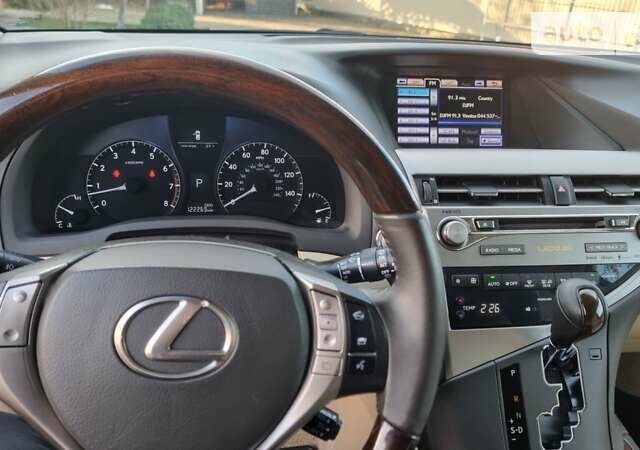 Білий Лексус РХ, об'ємом двигуна 3.5 л та пробігом 193 тис. км за 20000 $, фото 17 на Automoto.ua