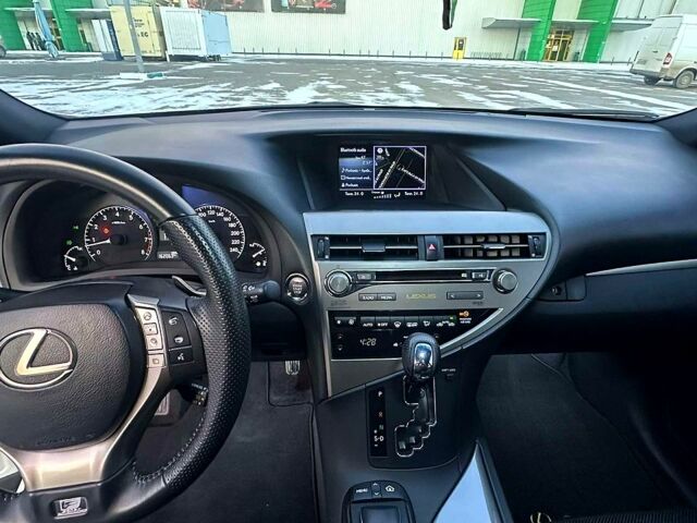 Белый Лексус РХ, объемом двигателя 3.5 л и пробегом 16200 тыс. км за 23500 $, фото 3 на Automoto.ua